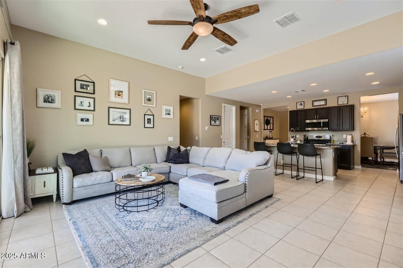 13811 Paso Trl, Peoria, AZ 85383