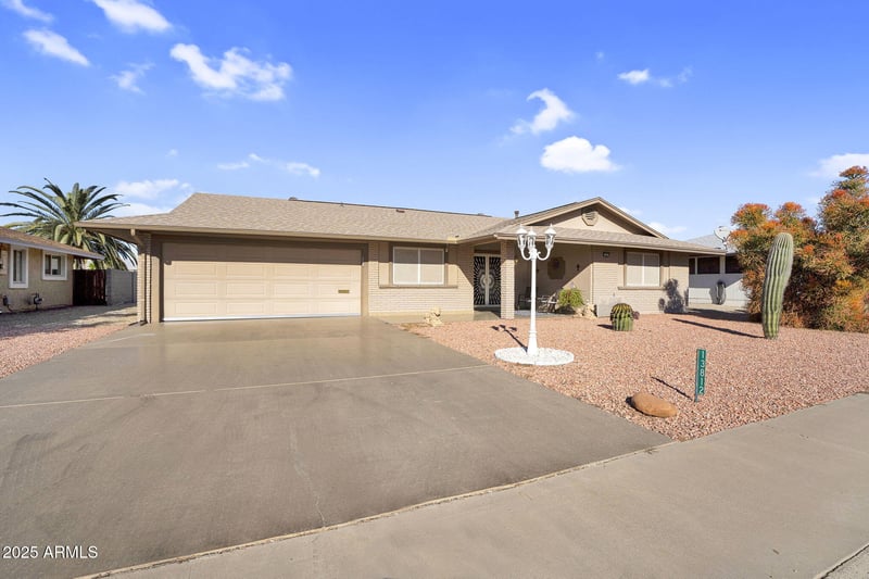 13812 Kaanapali Dr, Sun City, AZ 85351