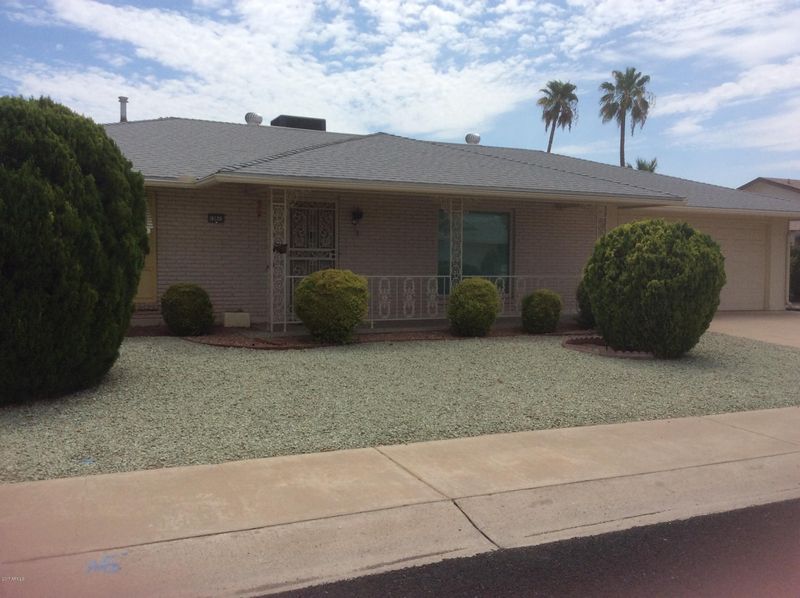 13813 N Gunstone Dr, Sun City, AZ 85351