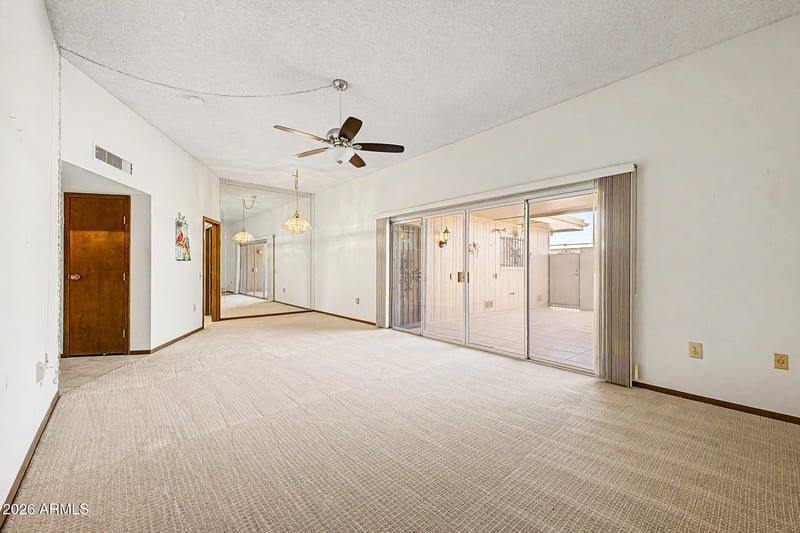 13813 Thunderbird Blvd, Sun City, AZ 85351