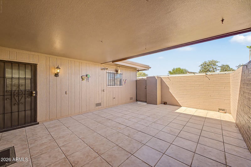 13813 Thunderbird Blvd, Sun City, AZ 85351