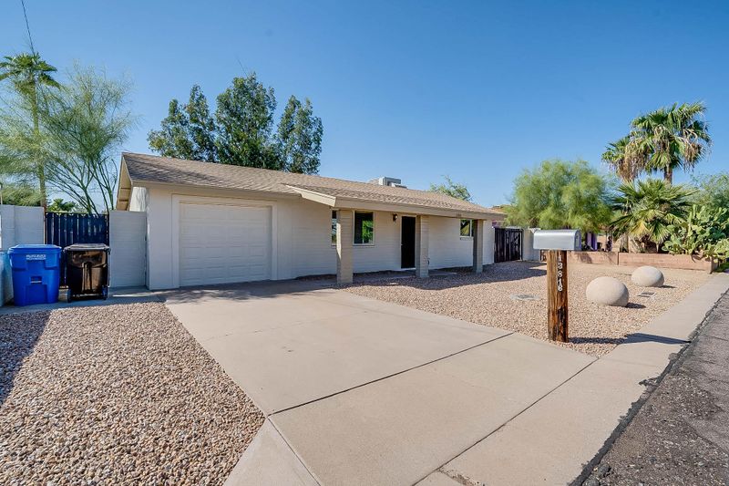 13816 N 11th St, Phoenix, AZ 85022