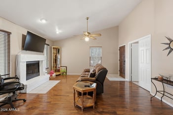 1382 Tamarisk Dr, Chandler, AZ 85224