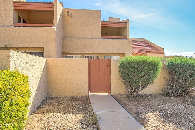 13820 N 42nd Ln, Phoenix, AZ 85053