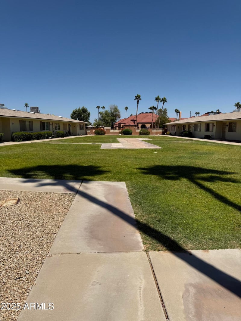 13822 Silverbell Dr #15C, Sun City, AZ 85351