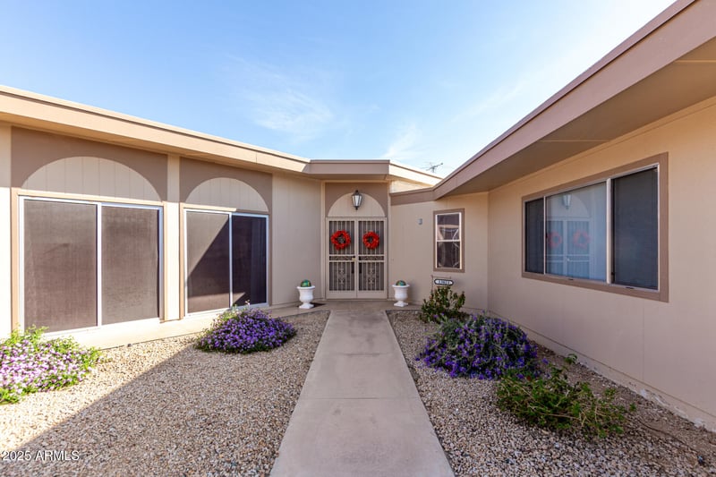 13823 108th Dr, Sun City, AZ 85351