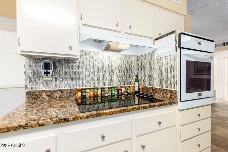 13823 99th Dr, Sun City, AZ 85351