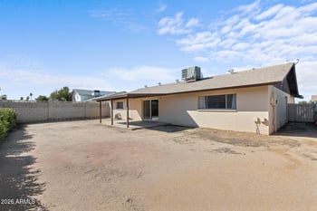 13825 52nd Ave, Glendale, AZ 85306