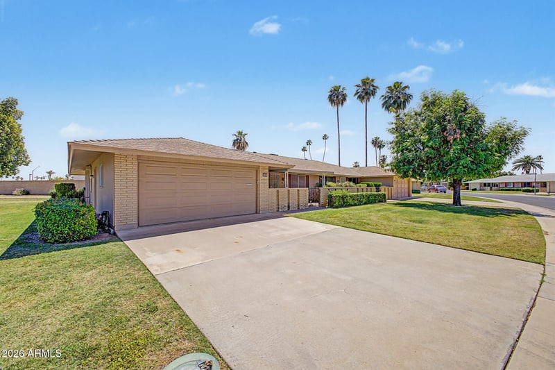13825 Tumblebrook Way, Sun City, AZ 85351
