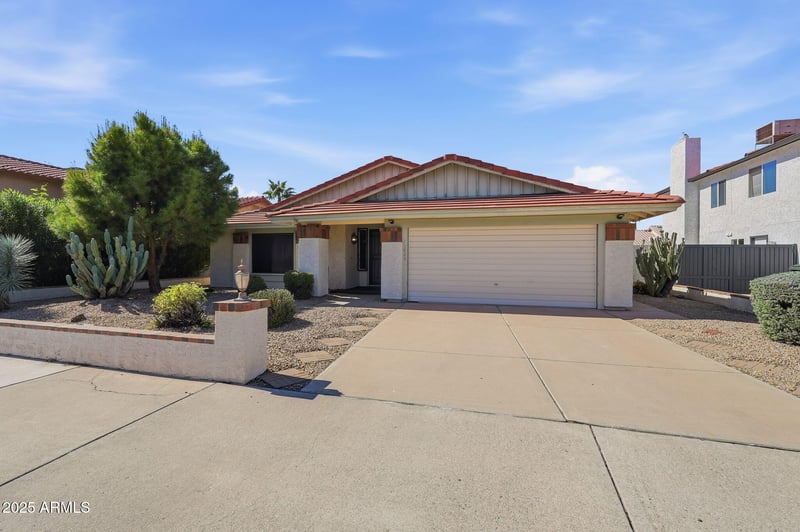 13826 20th St, Phoenix, AZ 85022