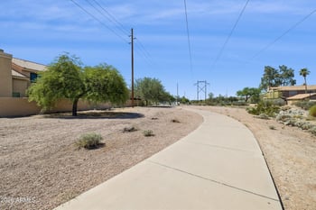 13826 41st Pl, Phoenix, AZ 85044
