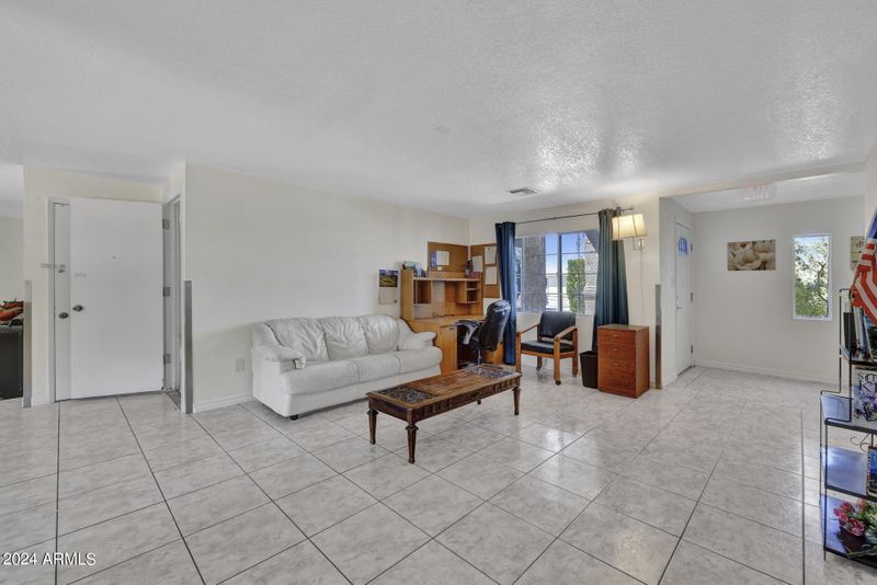 13827 N 41st Pl, Phoenix, AZ 85032