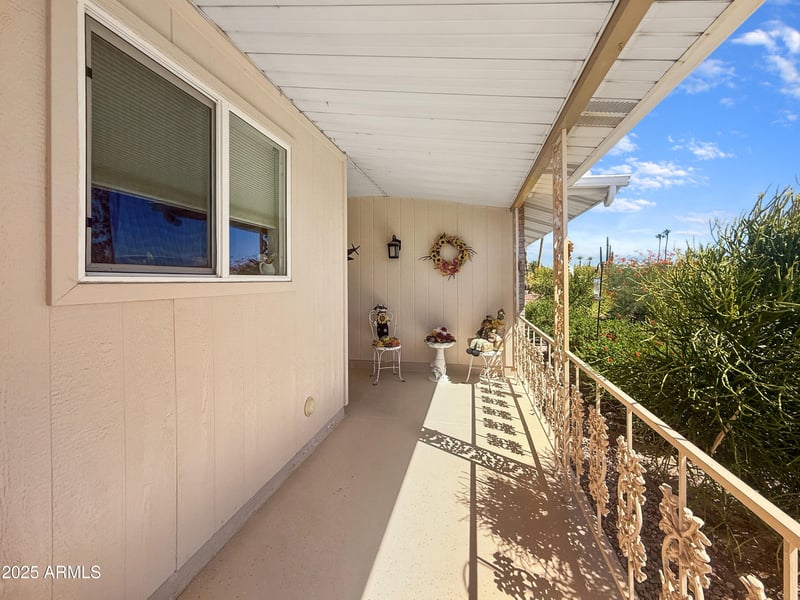 13828 N Whispering Lake Dr, Sun City, AZ 85351