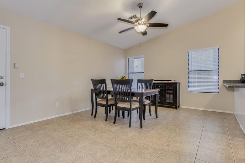 13828 S 36th Way, Phoenix, AZ 85044