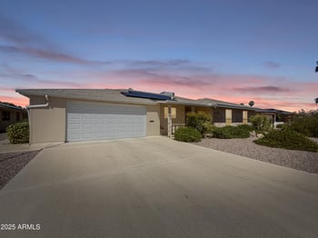13828 Whispering Lake Dr, Sun City, AZ 85351