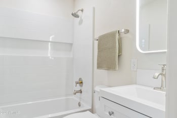 13829 N 10th Pl, Phoenix, AZ 85022