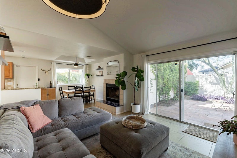 13829 43rd St, Phoenix, AZ 85032