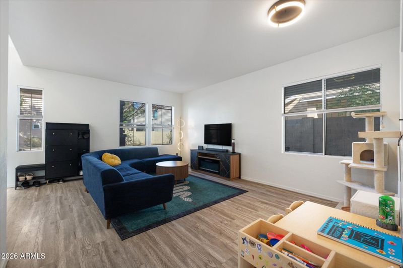 1383 S Pheasant Dr, Gilbert, AZ 85296