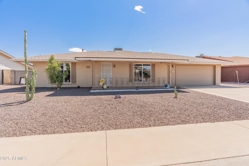 13836 Tan Tara Dr, Sun City, AZ 85351