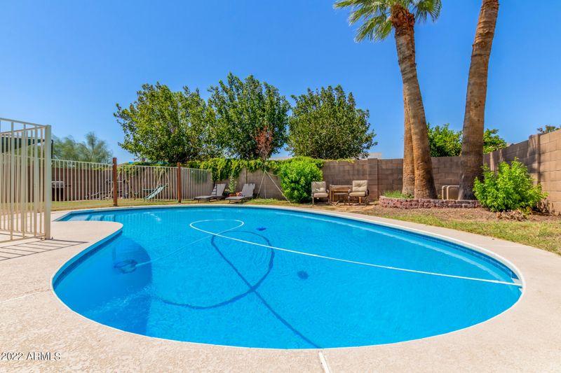 13838 N 38th Pl, Phoenix, AZ 85032