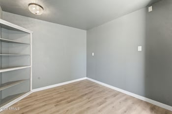 13839 33rd St, Phoenix, AZ 85032