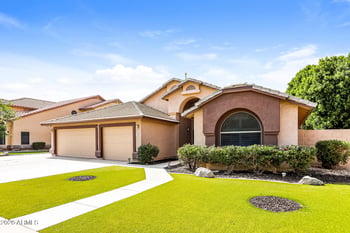 1384 Toledo St, Gilbert, AZ 85295