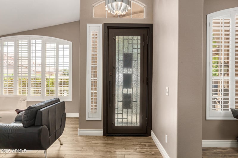 1384 Oriole Way, Chandler, AZ 85286
