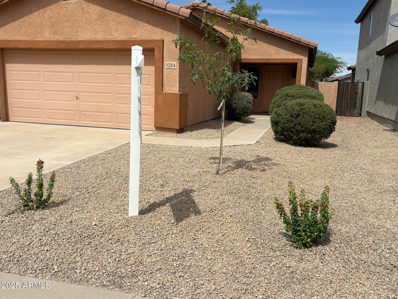 1384 Press Rd, San Tan Valley, AZ 85140