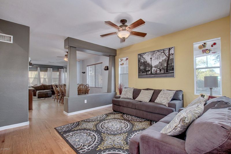 1384 S Hawk Ln, Gilbert, AZ 85296