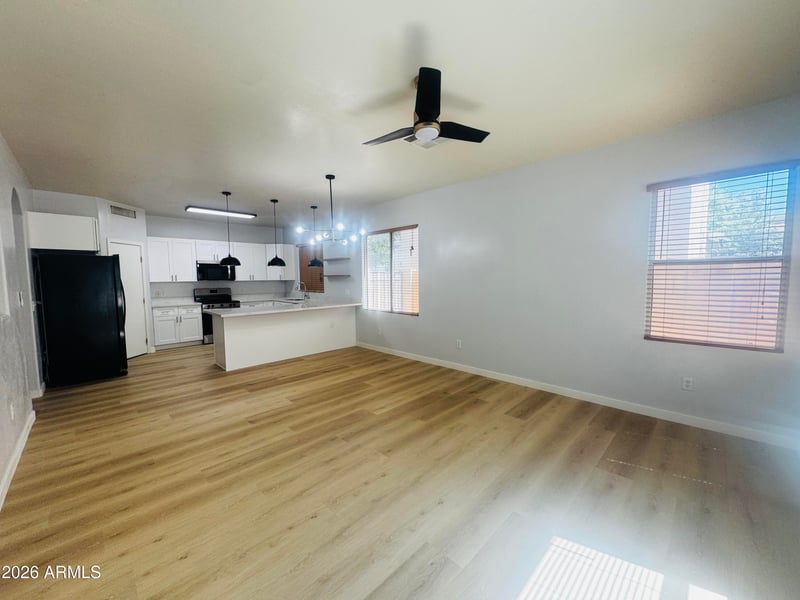 1384 Heron Ln, Gilbert, AZ 85296