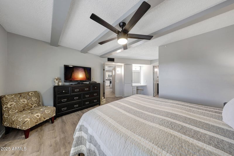 13842 111th Ave, Sun City, AZ 85351