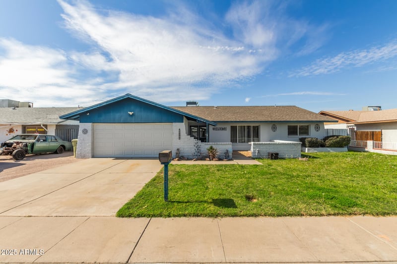 13842 52nd Ave, Glendale, AZ 85306