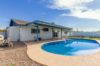 13842 52nd Ave, Glendale, AZ 85306