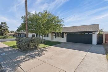 13842 N 37th Way, Phoenix, AZ 85032