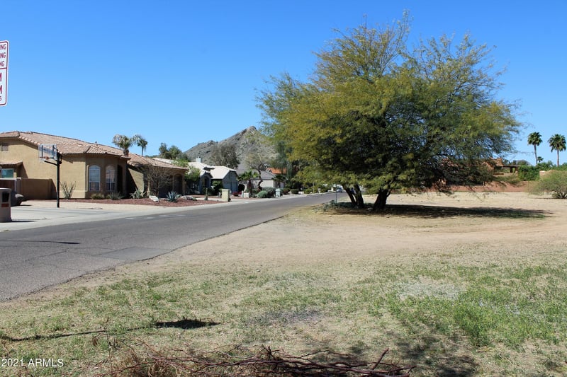 13844 32nd St #_, Phoenix, AZ 85032