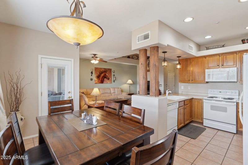 13847 Hamilton Dr #103, Fountain Hills, AZ 85268