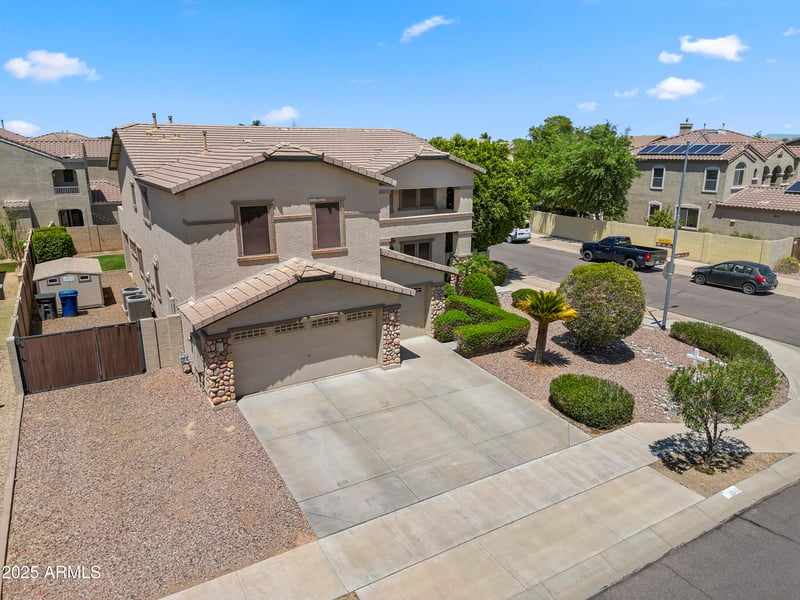 13848 Lisbon Ln, Surprise, AZ 85379