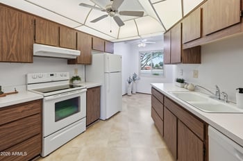 13849 Thunderbird Blvd, Sun City, AZ 85351