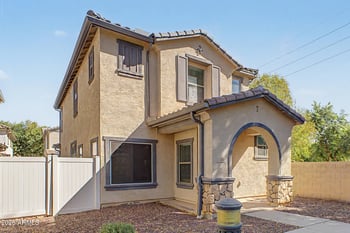 1385 S Joshua Tree Ln, Gilbert, AZ 85296