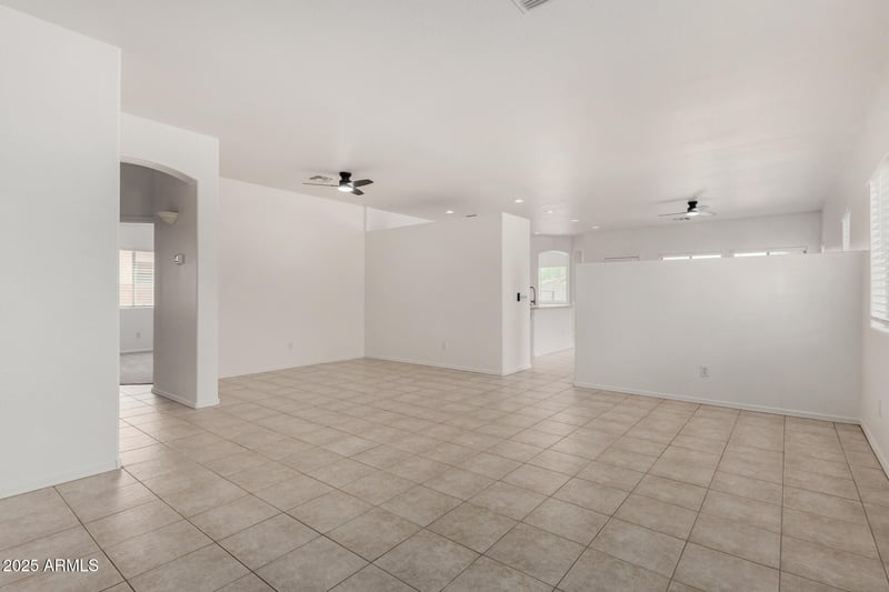 13857 Maui Ln, Surprise, AZ 85379