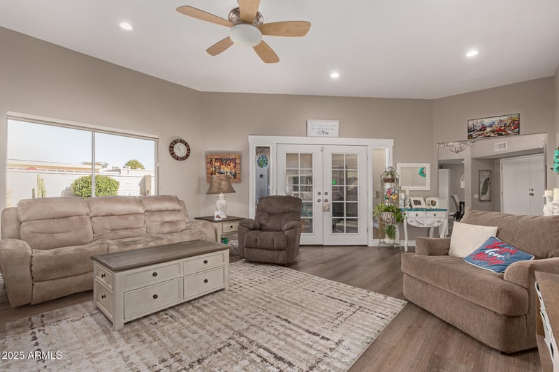 13863 108th Dr, Sun City, AZ 85351