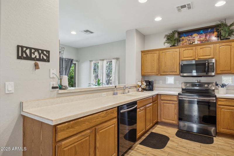 13872 Country Gables Dr, Surprise, AZ 85379