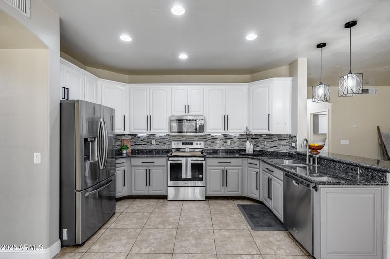 13888 Wilshire Dr, Goodyear, AZ 85395