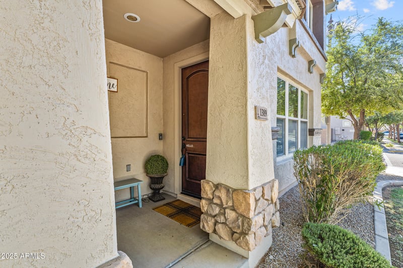 1389 Chaparral Blvd, Gilbert, AZ 85296