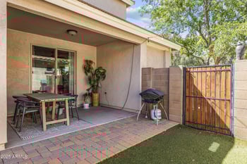 1389 Chaparral Blvd, Gilbert, AZ 85296