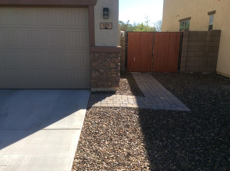 139 E Chelsea Ln, Gilbert, AZ 85295