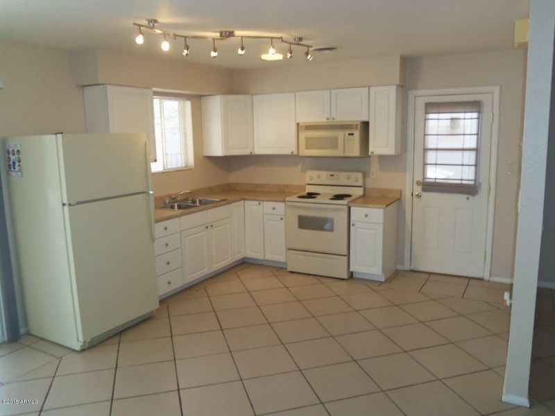 139 E Piedmont Rd, Phoenix, AZ 85042