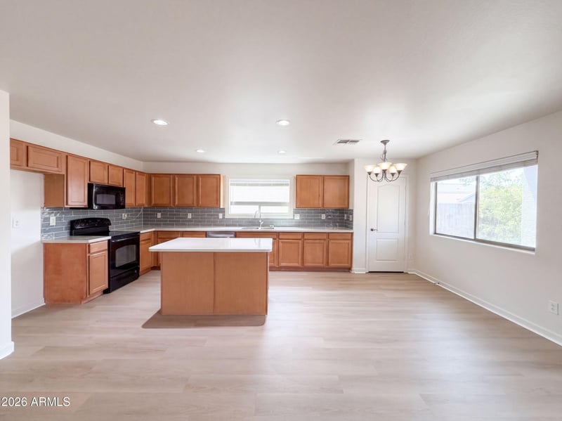 1390 E Ryan Rd, San Tan Valley, AZ 85140