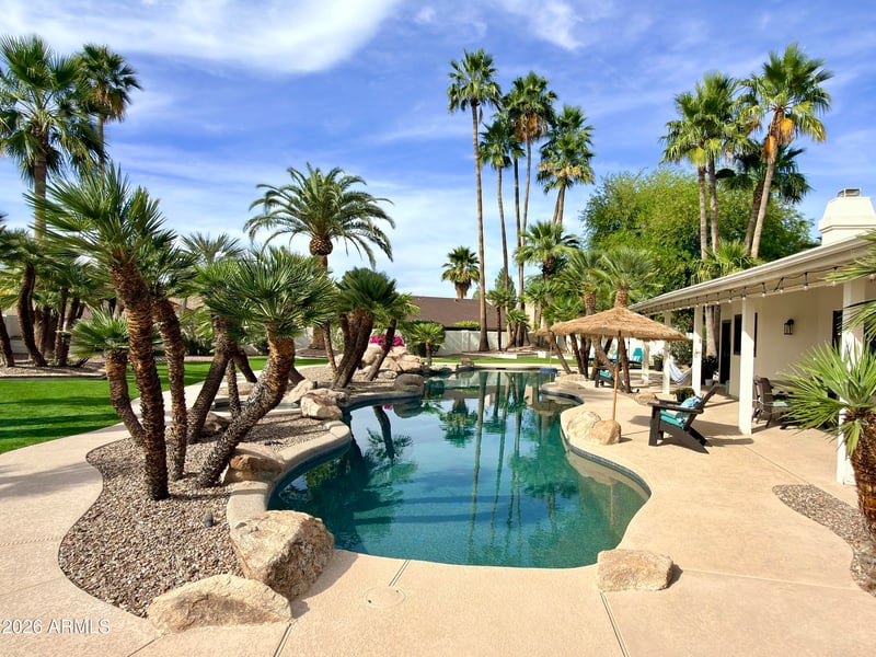 1390 Valencia Dr, Chandler, AZ 85226