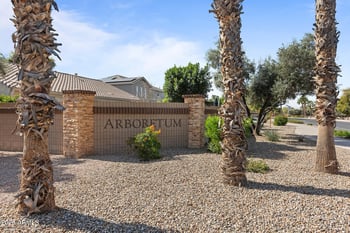 1391 Bluebird Dr, Gilbert, AZ 85297